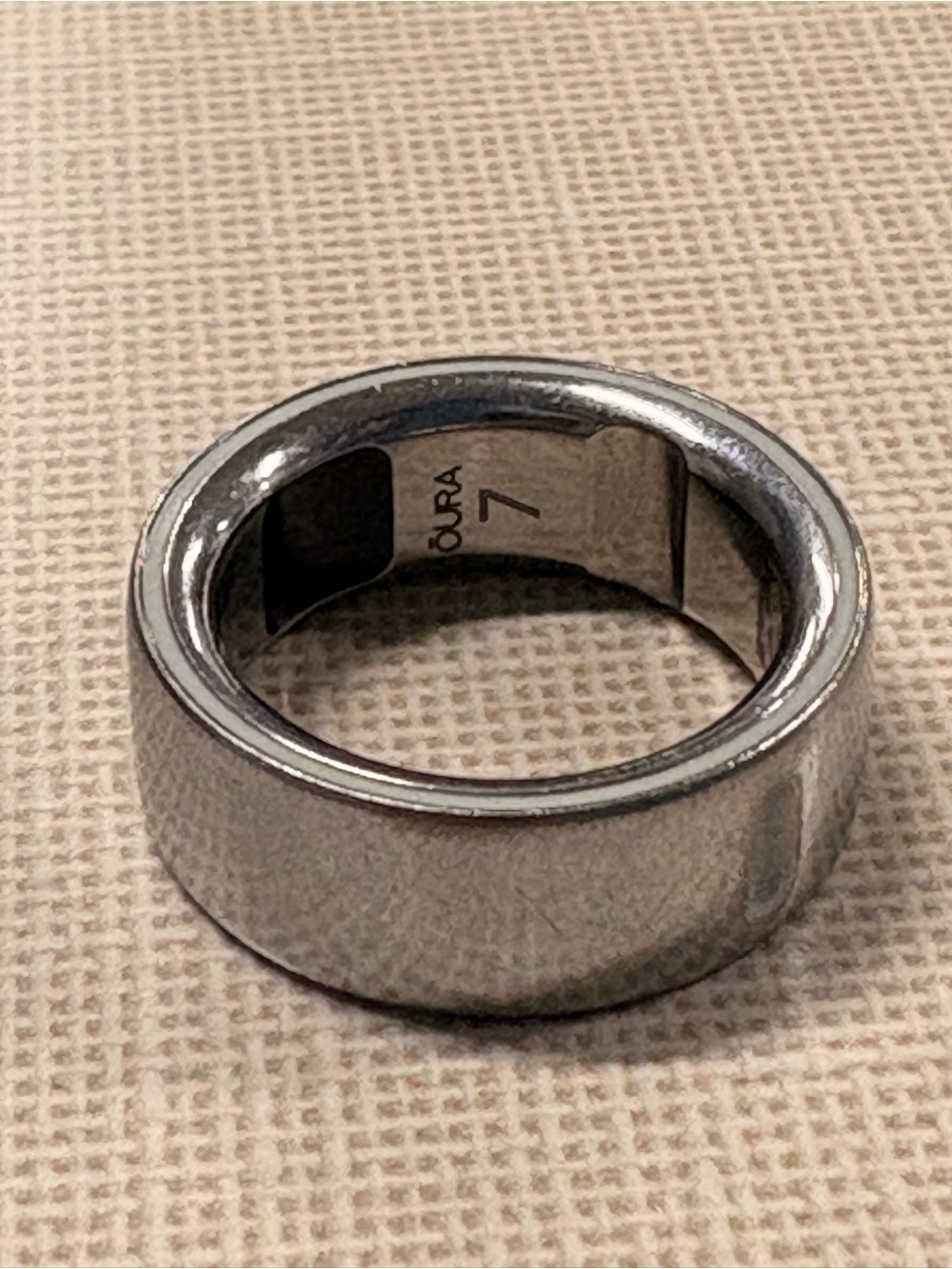 Oura ring 4 Polished Silver Band Ring - Size 7